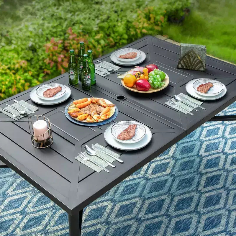 Ensemble de salle à manger d'extérieur 7 pièces avec chaises rembourrées en textilène et table rectangulaire en métal avec trou pour parasol - Captiva Designs