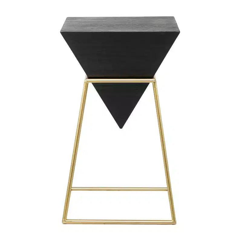 Tavolino Moderno con Dettagli in Legno Nero - Olivia & May: Struttura Dorata, Nessun Montaggio, Design a Triangolo in Metallo e Legno